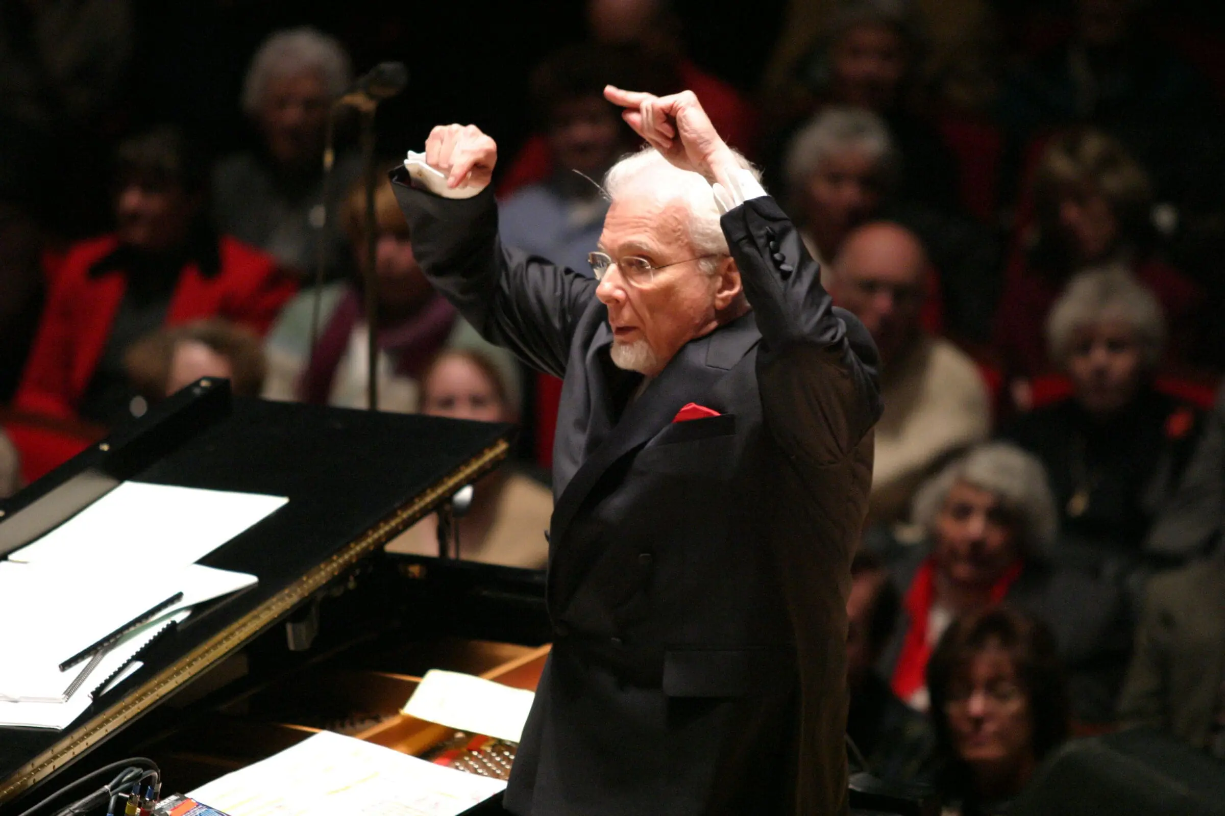 Peter Nero conducting the Philly Pops Peter Nero conducting the Philly Pops