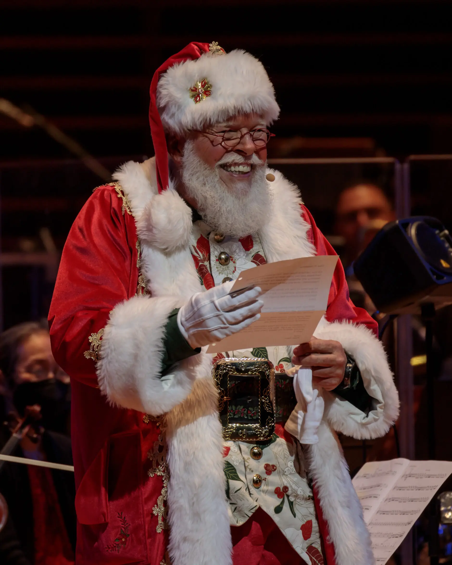 Chuck Gil as Santa