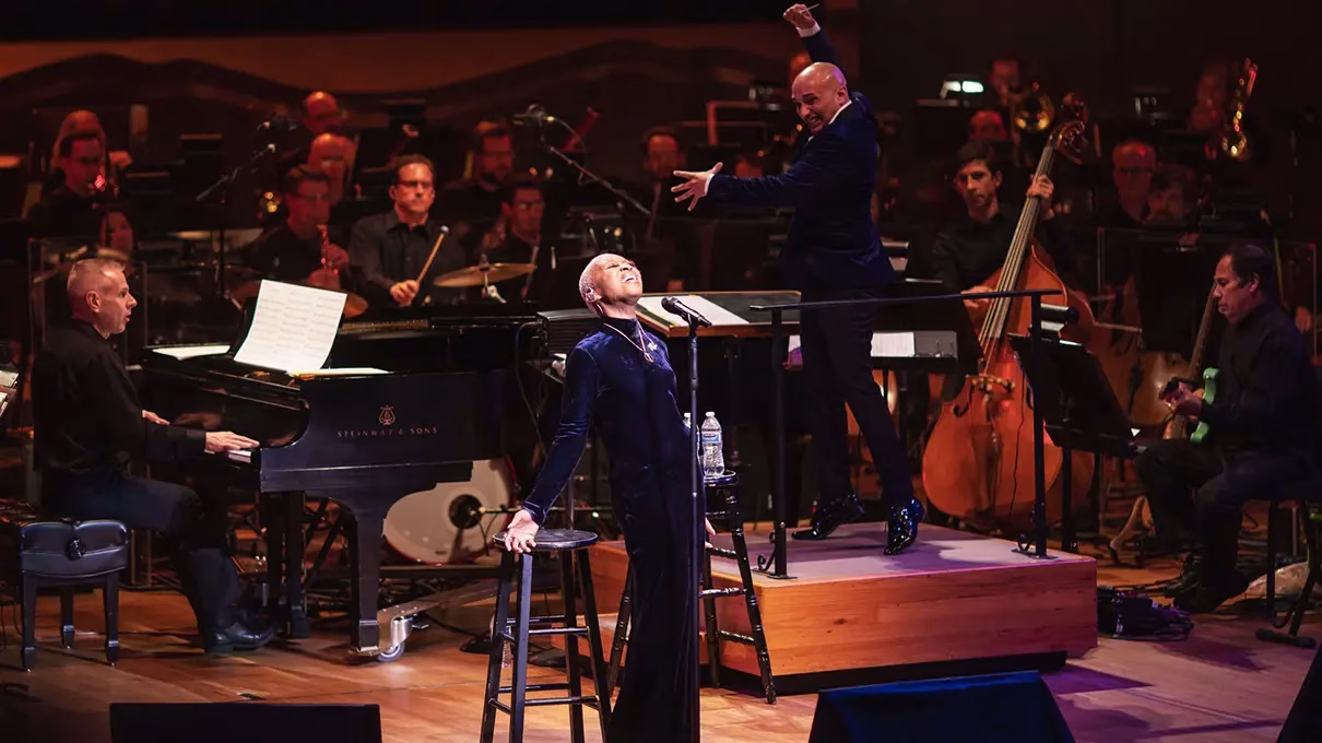 Christopher Dragon conducting Cynthia Enviro Christopher Dragon conducting Cynthia Enviro