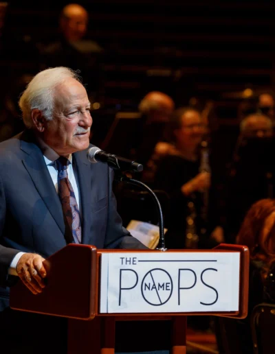 Jim Gardner addressing the Kimmel Center audience